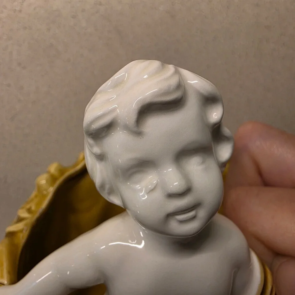 Brody Ceramic Cherub Shell Planter N-270‎ Yellow White Mid Century Cornucopia